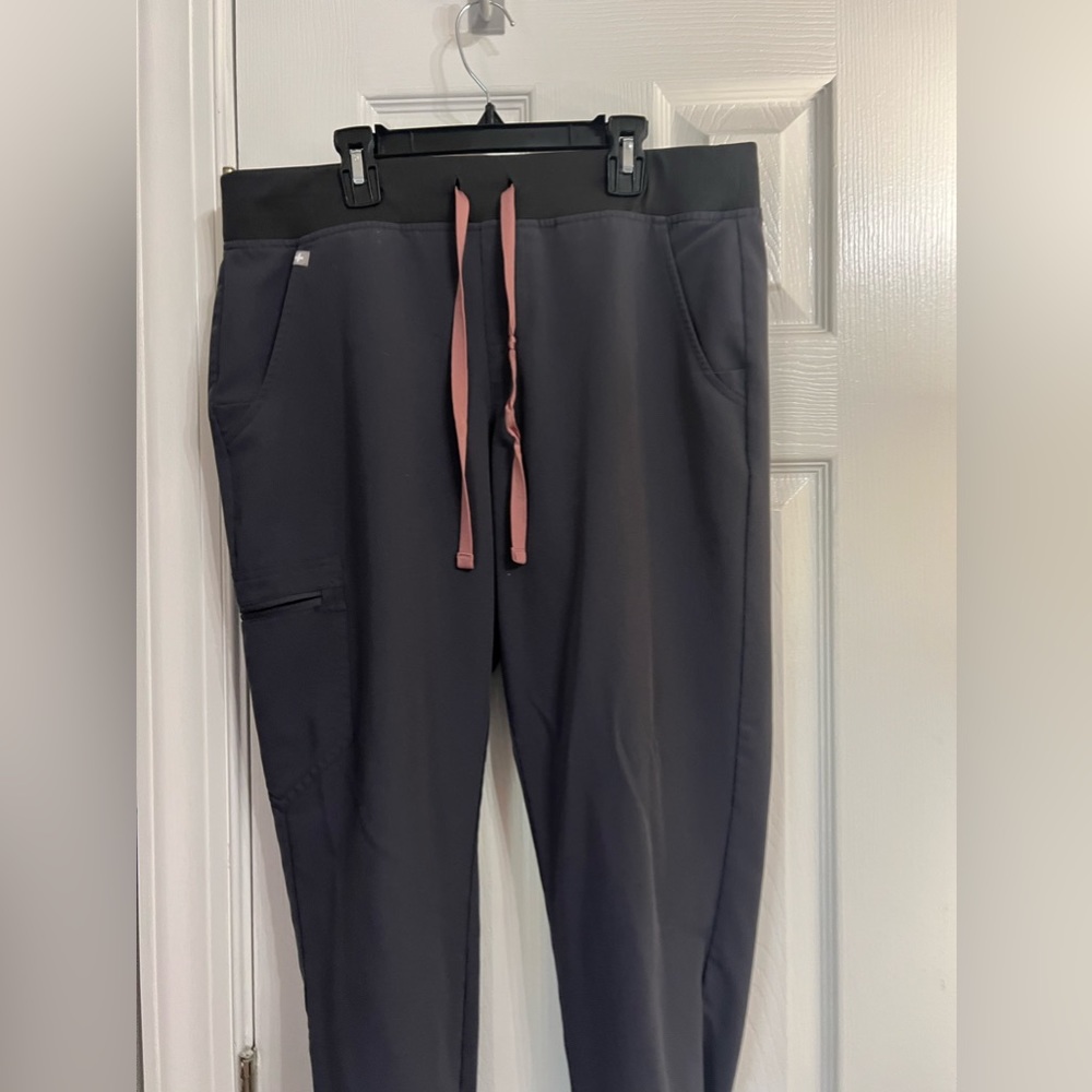 Charcoal Medium Petite Zamora joggers